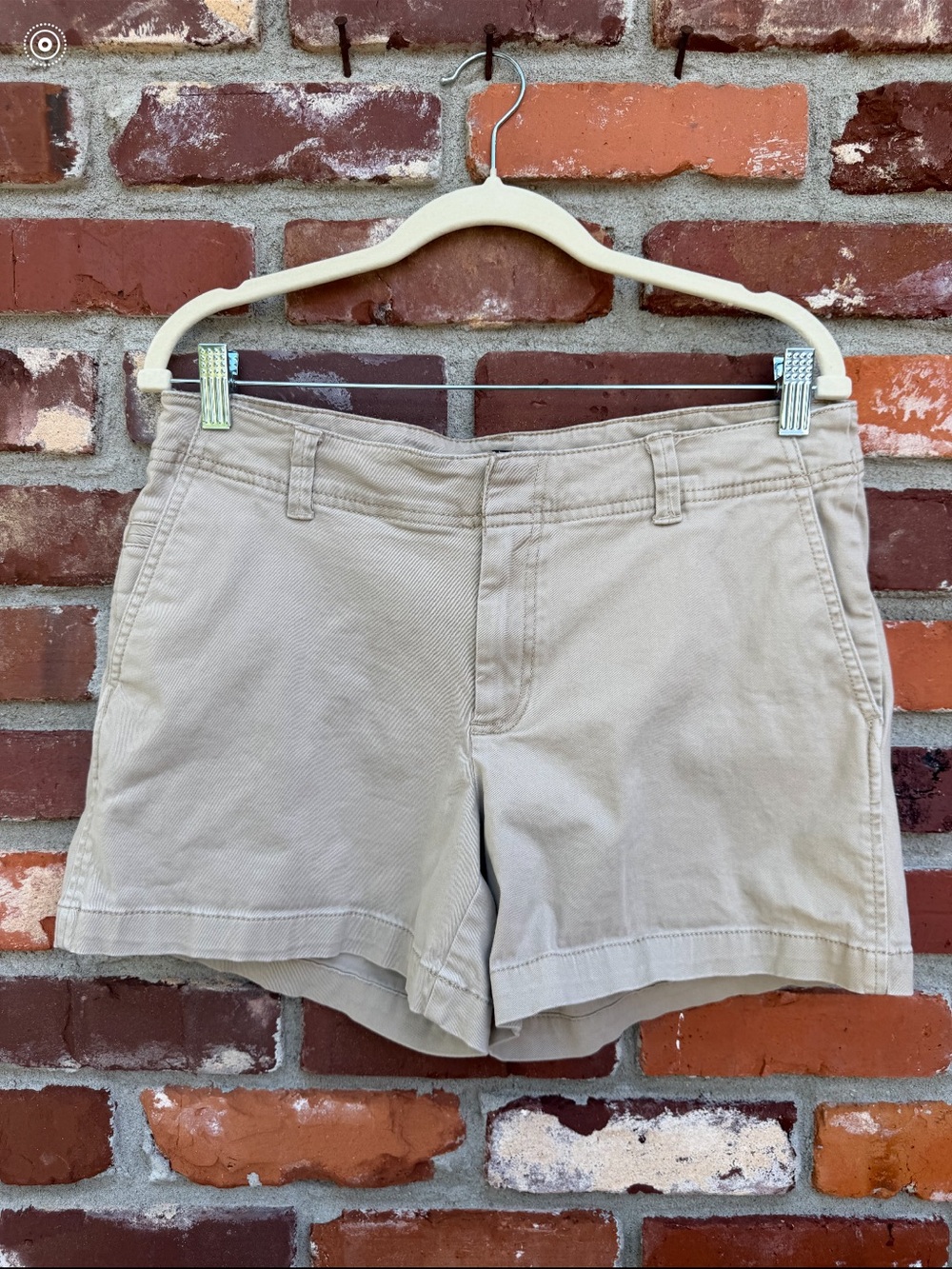 EUC GAP Shorts